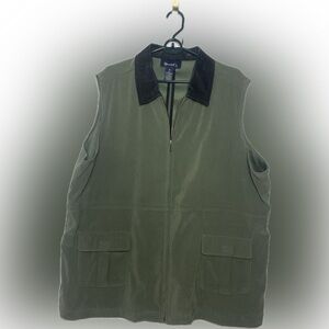 Denim & Co. green vest with black leather contrast collar, Velcro pockets